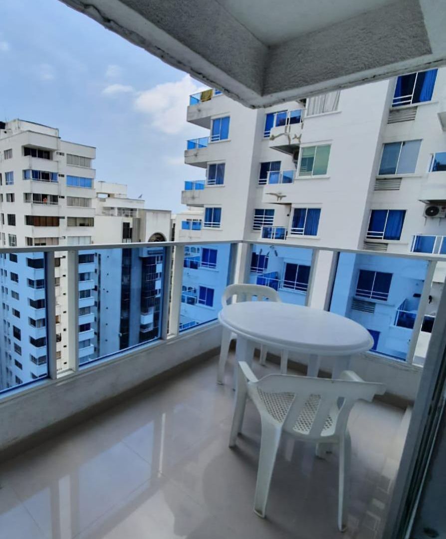 Con Balcon P13 Apartamento *